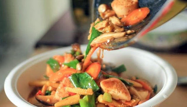 Sapo Tahu Ayam Jamur Sayuran.